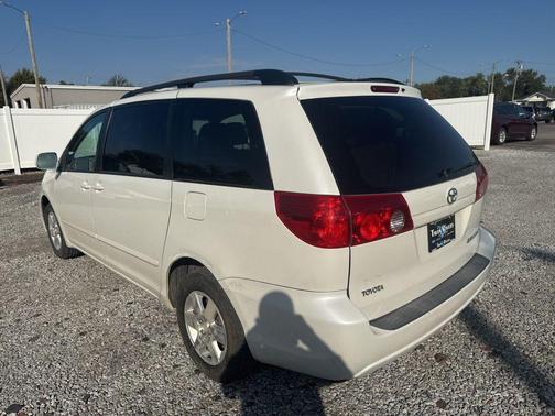 2009 Toyota Sienna XLE
