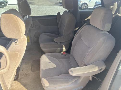 2009 Toyota Sienna XLE