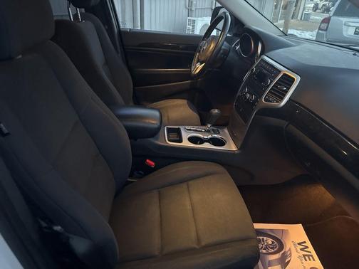 2012 Jeep Grand Cherokee Laredo