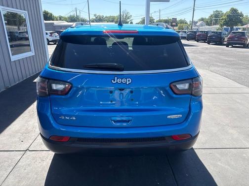 Hydro Blue Pearlcoat 2024 Jeep Compass Latitude Lux