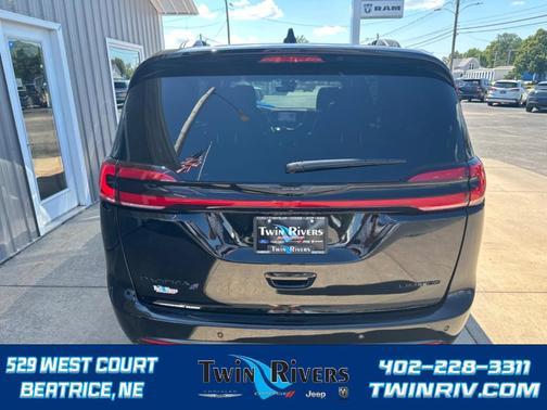 2024 Chrysler Pacifica Limited