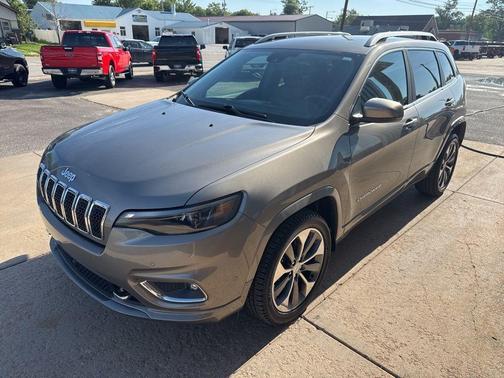 2019 Jeep Cherokee Overland