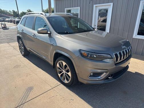 2019 Jeep Cherokee Overland