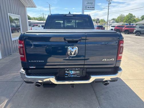 Patriot Blue Pearlcoat 2023 RAM 1500 Limited