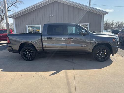 Granite Crystal Clearcoat Metallic 2026 RAM 1500 Laramie