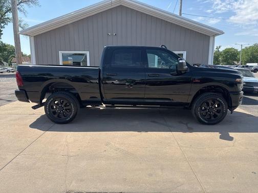 Diamond Black 2026 RAM 2500 Laramie