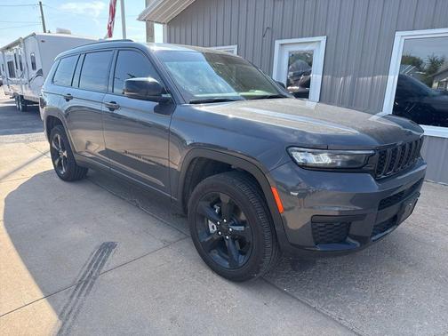 2025 Jeep Grand Cherokee L Laredo