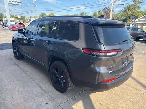 2025 Jeep Grand Cherokee L Laredo