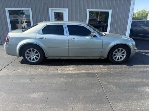 Satin Jade Pearl 2005 Chrysler 300C Base