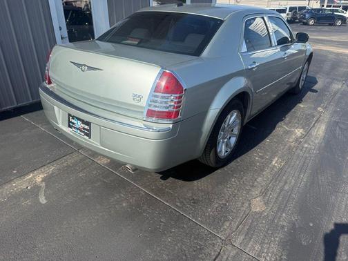 Satin Jade Pearl 2005 Chrysler 300C Base
