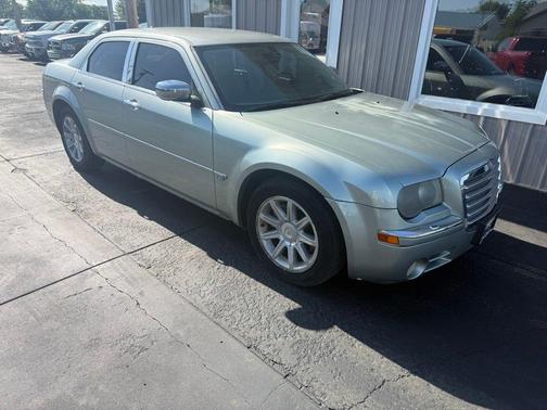 Satin Jade Pearl 2005 Chrysler 300C Base