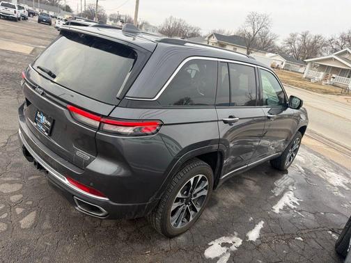 2022 Jeep Grand Cherokee Overland