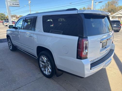 2017 GMC Yukon XL Denali