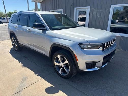 Silver Zynith 2023 Jeep Grand Cherokee L Limited