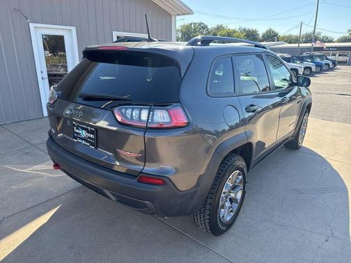 2022 Jeep Cherokee Trailhawk