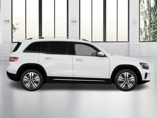 2025 Mercedes-Benz GLB 250 