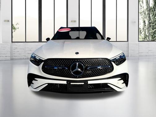 2025 Mercedes-Benz GLC 350e Base