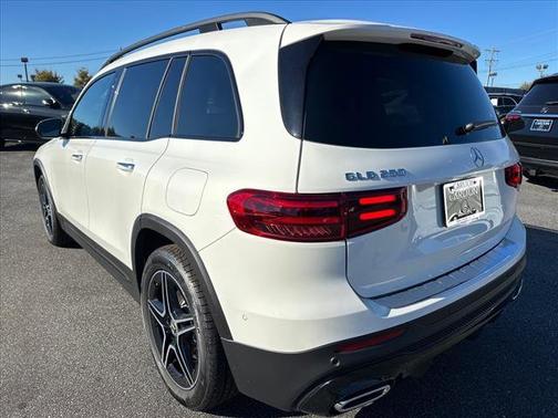 2025 Mercedes-Benz GLB 250 Base