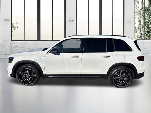 2025 Mercedes-Benz GLB 250 