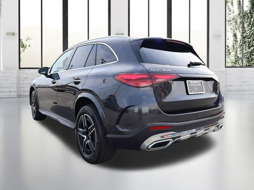 2025 Mercedes-Benz GLC 300 4MATIC