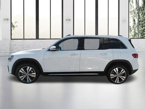 2025 Mercedes-Benz GLB 250 4MATIC