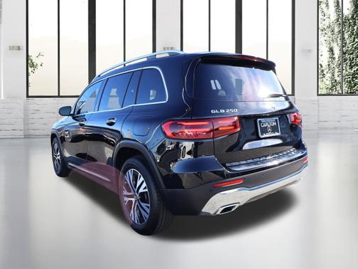 2024 Mercedes-Benz GLB 250 