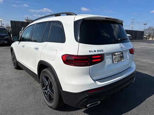 2024 Mercedes-Benz GLB 250