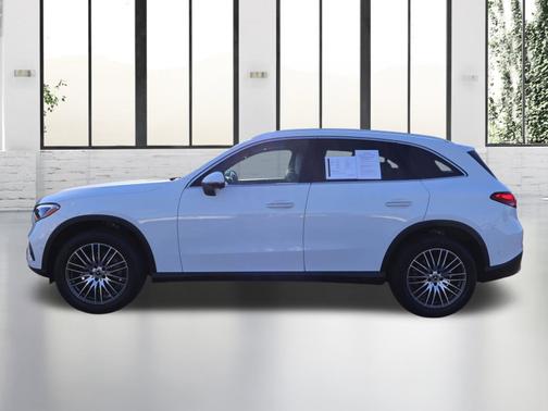 2023 Mercedes-Benz GLC 300 Base