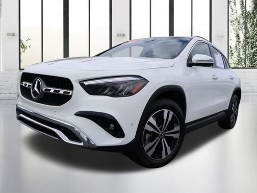 Polar White 2026 Mercedes-Benz GLA 250