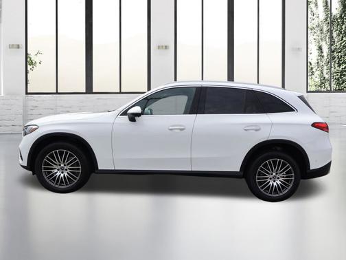 Polar White 2025 Mercedes-Benz GLC 300 4MATIC