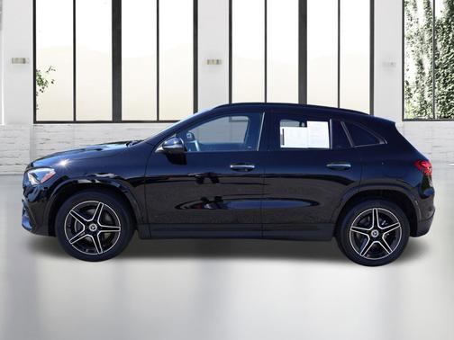 Night Black 2026 Mercedes-Benz GLA 250