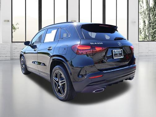 Night Black 2026 Mercedes-Benz GLA 250