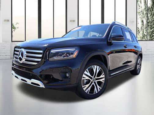 Night Black 2026 Mercedes-Benz GLB 250 4MATIC