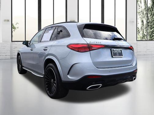 2025 Mercedes-Benz GLC 300 