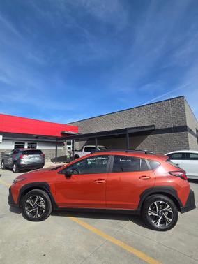 Sun Blaze Pearl 2024 Subaru Crosstrek Premium