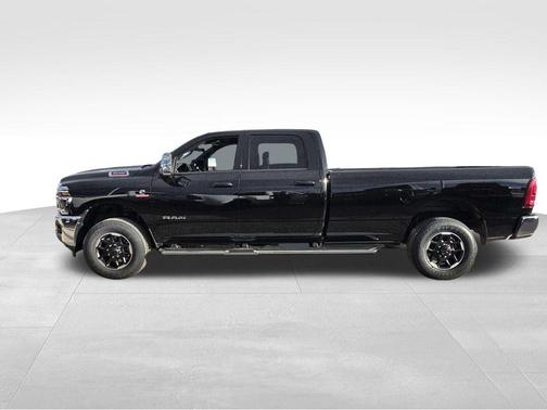 2026 RAM 3500 Laramie Crew Cab 4x4 8' Box