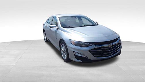 Silver Ice Metallic 2021 Chevrolet Malibu LT