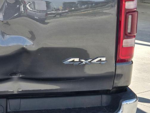 Granite Crystal Metallic Clearcoat 2023 RAM 1500 Big Horn/Lone Star