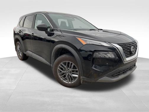 Super Black 2023 Nissan Rogue S