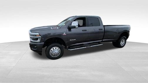 2026 RAM 3500 Laramie Crew Cab 4x4 8' Box