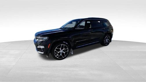 2023 Jeep Grand Cherokee Summit