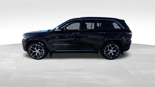2023 Jeep Grand Cherokee Summit