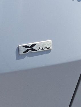 Glacial White Pearl 2025 Kia Sportage X-Line