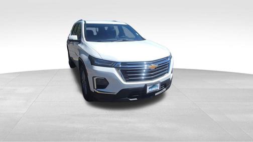 White 2023 Chevrolet Traverse LT Cloth