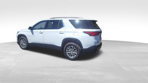 White 2023 Chevrolet Traverse LT Cloth