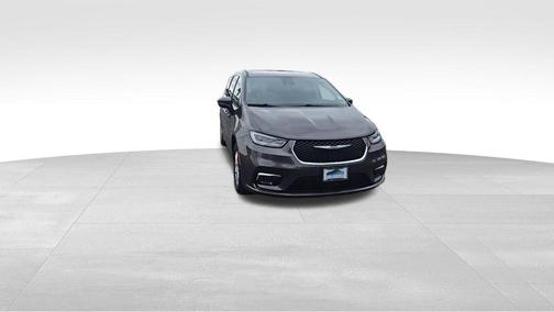 Granite Crystal Metallic Clearcoat 2023 Chrysler Pacifica Touring L