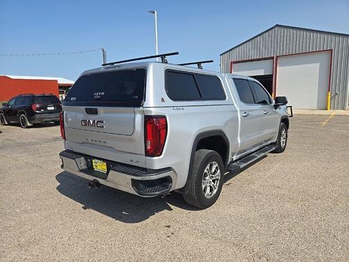 2022 GMC Sierra 1500 SLT
