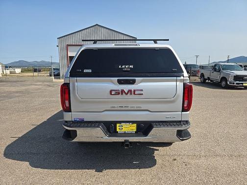 2022 GMC Sierra 1500 SLT
