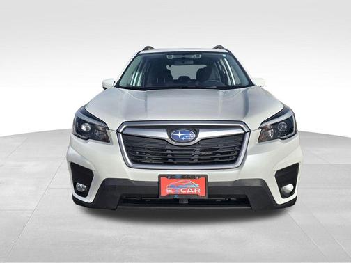Crystal White Pearl 2021 Subaru Forester Premium