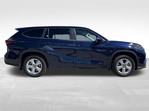Blueprint 2024 Toyota Highlander LE